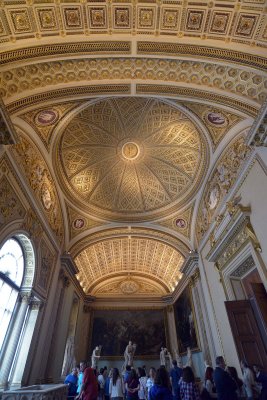 Sala della Niobe - Uffizi Gallery, Florence - 7798