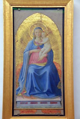 Beato Angelico - Madonna and Child Madonna of Pontassieve (1435-1440) - Uffizi Gallery, Florence - 7811