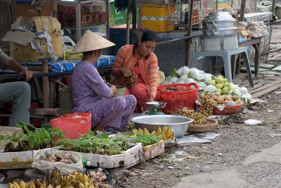 Dua Do (Red Coconut) Market, Nhi Long village, Tr Vinh - 6595