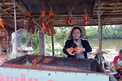 Dua Do (Red Coconut) Market, Nhi Long village, Tr Vinh - 6598