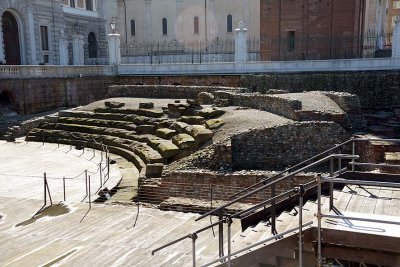 Roman ruins in front of Galleria Sabauda - Turin - Torino - 0691