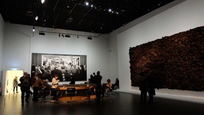 Goshka Macuga - The Nature of the Beast (2009) - 9491