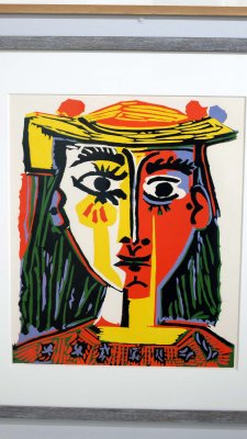 Pablo Picasso - Portrait de femme au chapeau à pompons et au corsage imprimé (janvier-mars 1962) - 9510