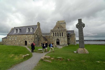 Iona Abbey and Saint Martin's Cross (9th century) - 7123