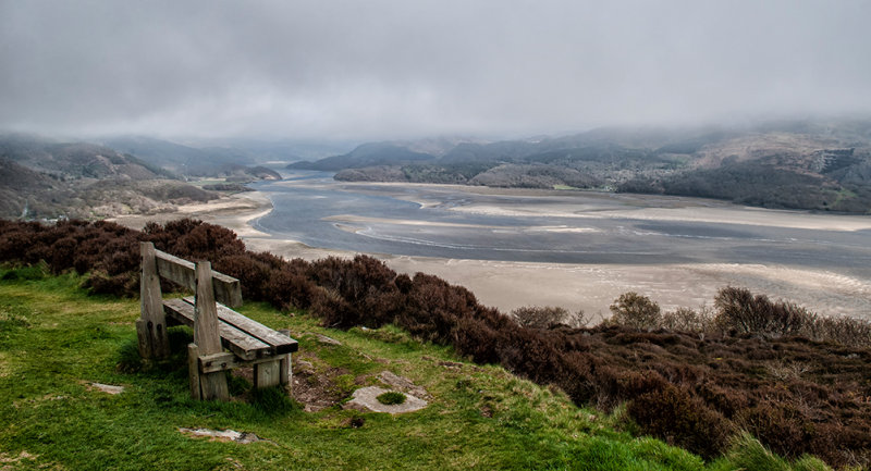 Mist rolling in