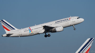 CDG_102016_287_openWith.jpg