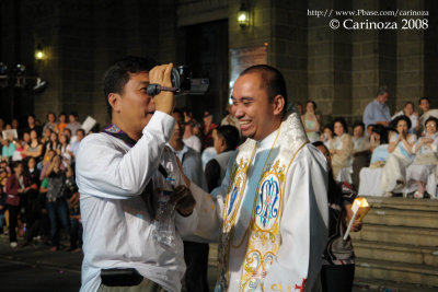 Fr. JP Avila greets a familiar face ...