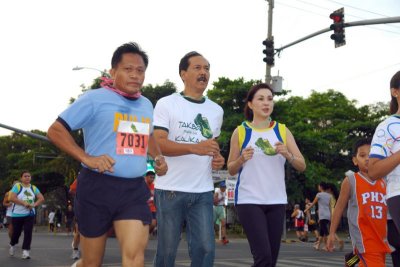 Radio host Ariel Ureta and Health & Fitness advocate Cory Quirino