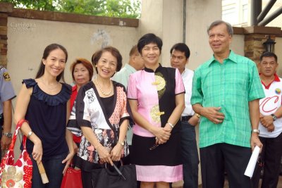 Dr. Po Valenzuela family representatives with the Education & Cultural Affairs Head
