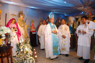 Fr. JP, Bishop Deo and Mons Bart at the opening of the 12th GME