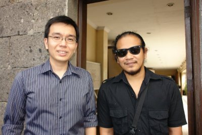 Jilson Tio with artist Max Balatbat
