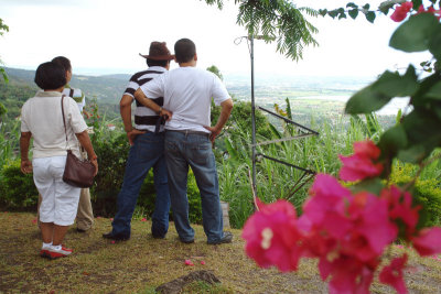 Overlooking Laguna Lake ....