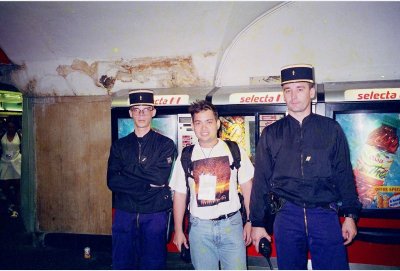 Gendarmes (armed police) with suspected 'terrorist' - er, I mean 'tourist'! :-p