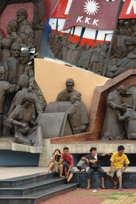 Bonifacio Monument (detail)