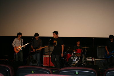 BLAST OPLE Band opens up Cinemanila 2007