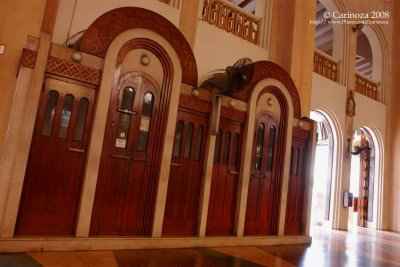 Baclaran Church: confessional booths