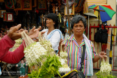 Sampaguita garland vendors