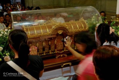 Veneration of St. Thrse's relics