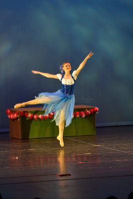 Danielle's Dance Recital 6-23-13 0400.JPG