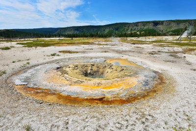 Yellowstone NP 7-17-13 2091.JPG