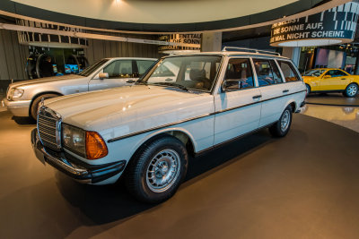 Mercedes Museum 3-20-15 1607-0671.jpg