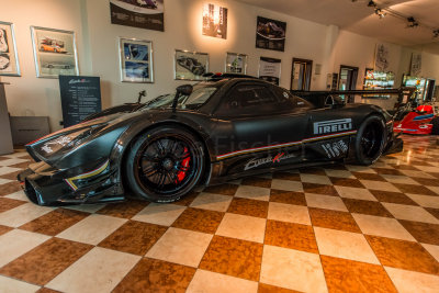 Pagani Factory 3-16-15 0252-0184.jpg