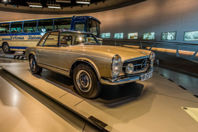 Mercedes Museum 3-20-15 1692-0751.jpg