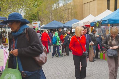 People of the market