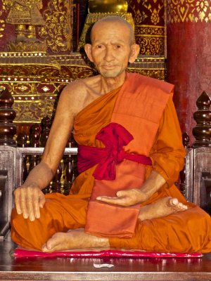 Monk statue, Wat Phra Singh