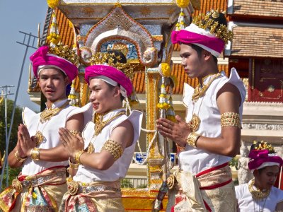 In front of Wat Phra Singh