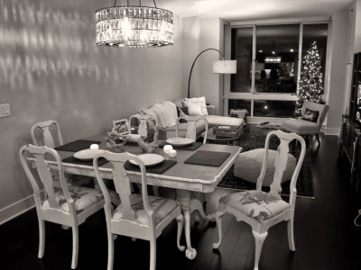 Living Room, Maxwell