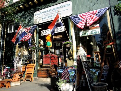 Cold Spring Antiques Center