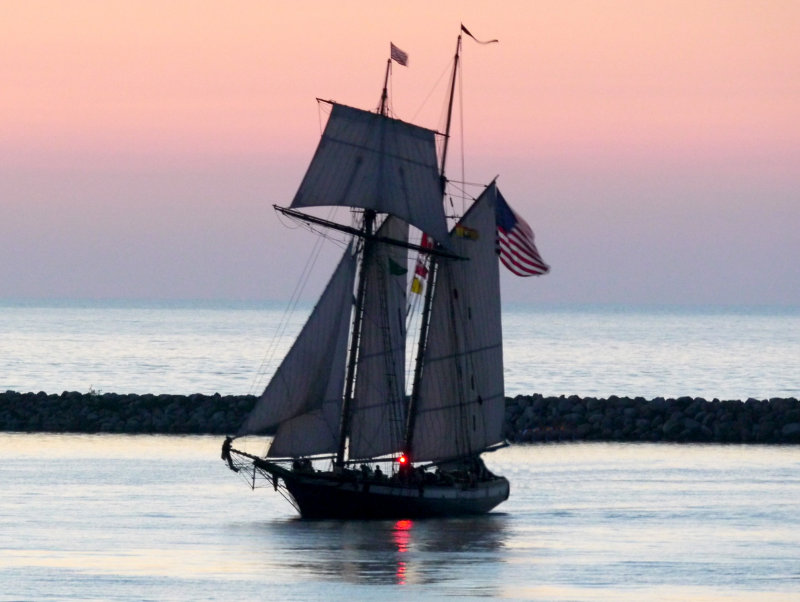 Tall Ship Entering Collingwood Harbour - Aug 16, 2013