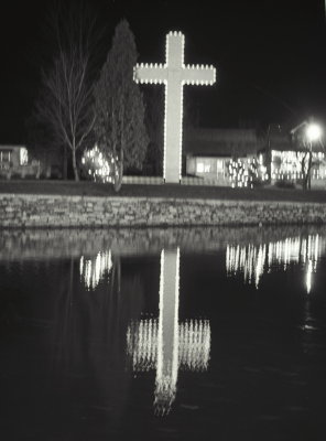 Simcoe Christmas Lights Display - Cross