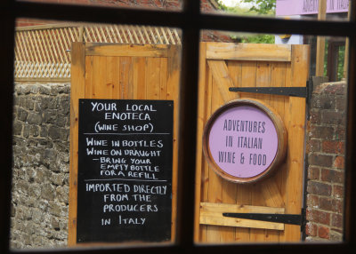 138:365 my local enoteca