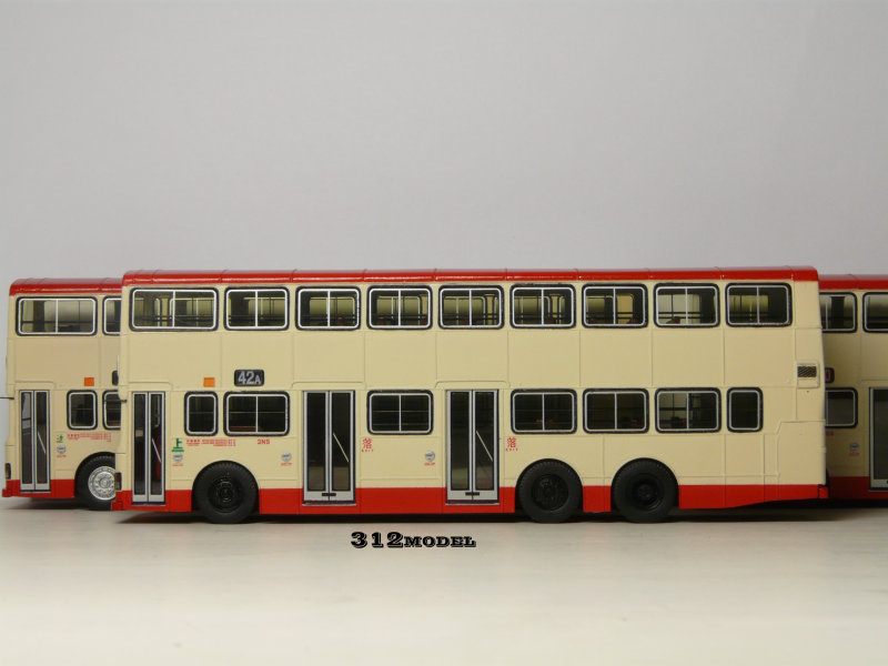 Dennis Dragon 12m with small destination box-0411.jpg