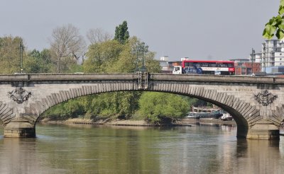 The centre arch.