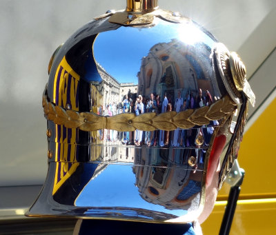 guard's helmet