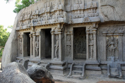 Trimurdi Cave Temple