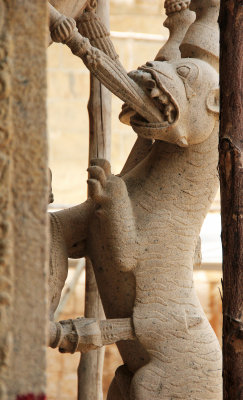 temple detail