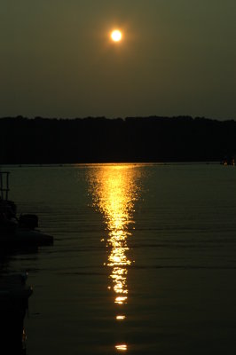 A SUNSET AT LAKE CUMBERLAND