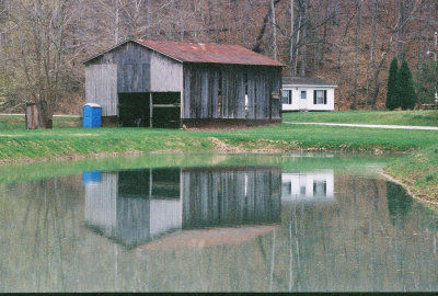 BARN IN RED RIVER GORGE