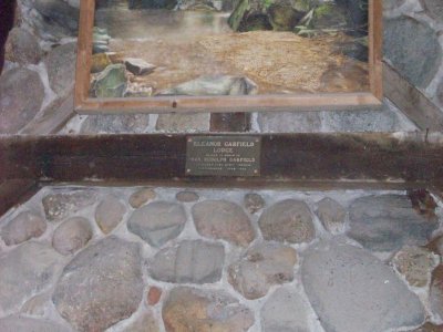 Eleanor Garfield Lodge plaque.jpg