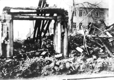 1945 Louisenstrae oder wo, zerbombt