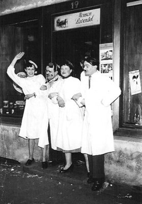 Marktdrogerie, 1957, Fasching, Belegschaft
