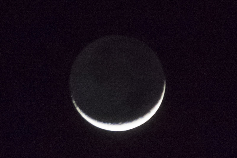 2968 Moon at Kihei showing whole disk visibility
