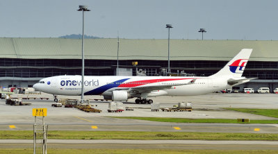 Malaysian OneWorld A330