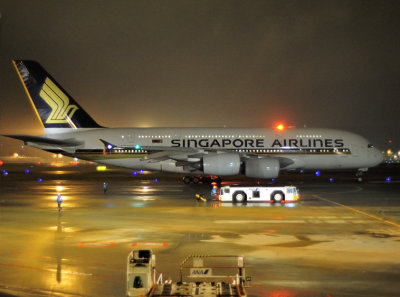 Singapore A380, 9V-SKE to LA