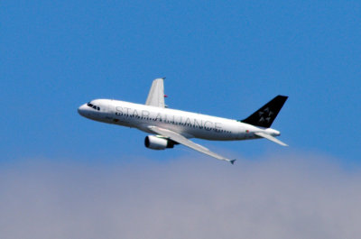 Star Out of the Clouds: TAP A320, CS-TNP