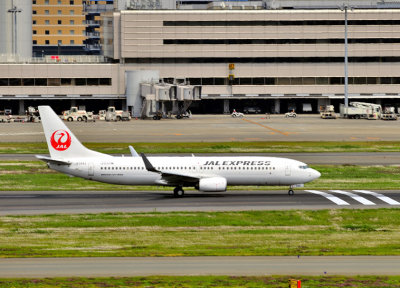 JAL Express B-737-800 TO